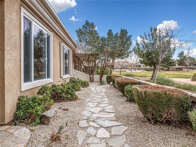 19420 Verbena Street, Apple Valley, CA 92308