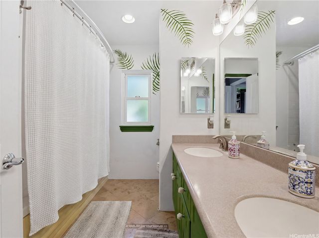 87-2201 Pakeke Street 65, Waianae, HI 96792