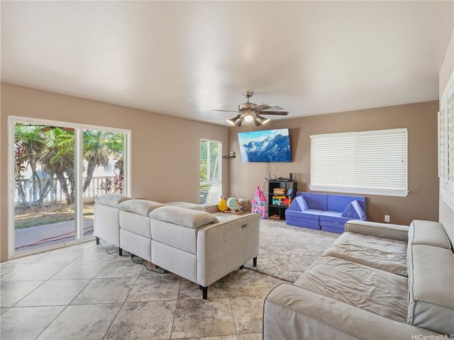 87-2201 Pakeke Street 65, Waianae, HI 96792