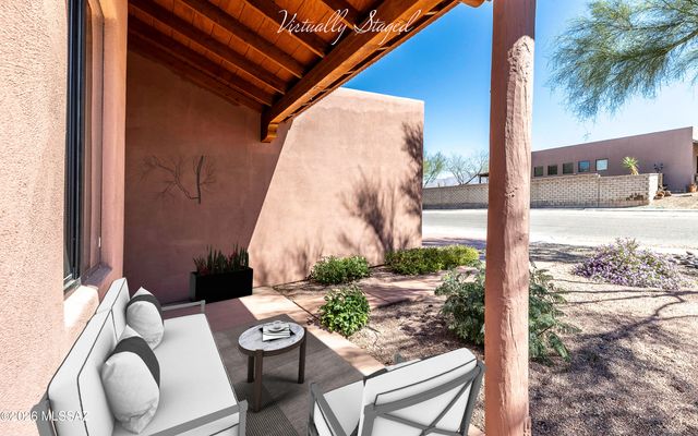32 S Happy Valley Saddle Drive, Tucson, AZ 85748