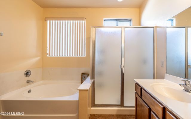 32 S Happy Valley Saddle Drive, Tucson, AZ 85748