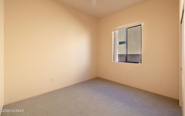 32 S Happy Valley Saddle Drive, Tucson, AZ 85748