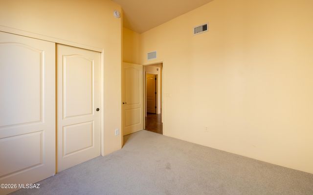 32 S Happy Valley Saddle Drive, Tucson, AZ 85748