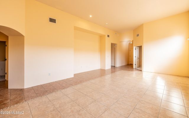 32 S Happy Valley Saddle Drive, Tucson, AZ 85748