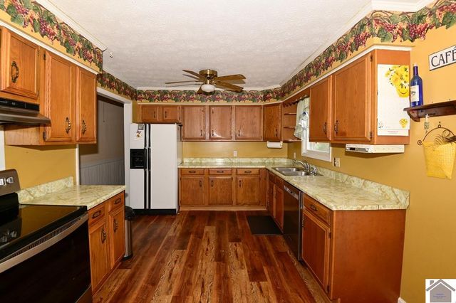 740 Tyree Rd, Paducah, KY 42003