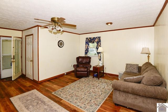 740 Tyree Rd, Paducah, KY 42003