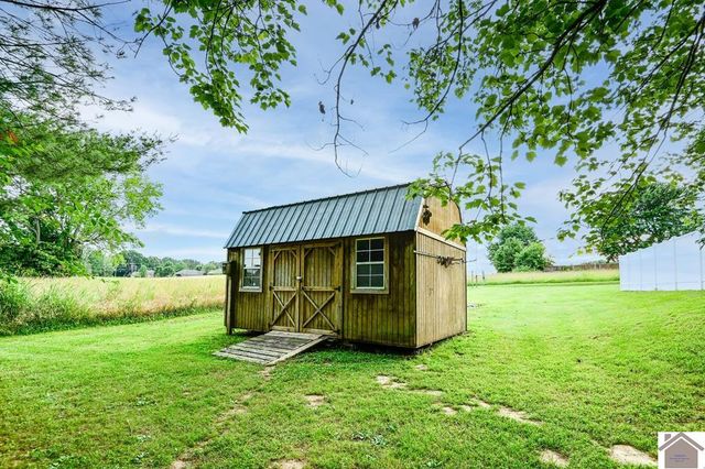 740 Tyree Rd, Paducah, KY 42003