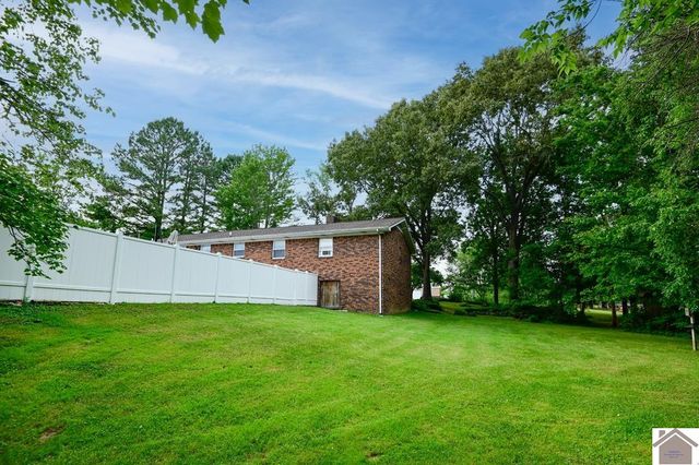 740 Tyree Rd, Paducah, KY 42003