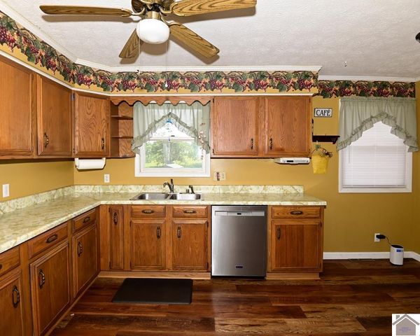 740 Tyree Rd, Paducah, KY 42003