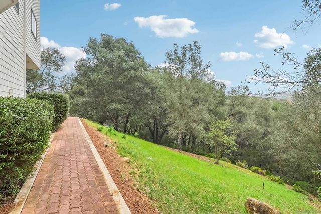 1871 Tecalote Drive, Fallbrook, CA 92028