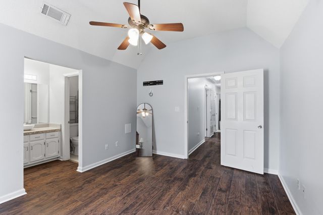 7893 BENTWOOD CIR, Memphis, TN 38018