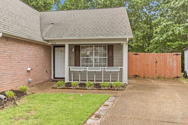 7893 BENTWOOD CIR, Memphis, TN 38018