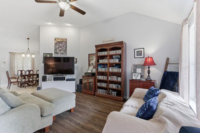 7893 BENTWOOD CIR, Memphis, TN 38018