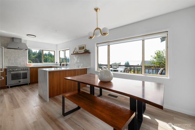 5959 Sundown Lane, Freeland, WA 98249