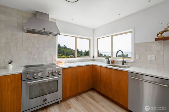 5959 Sundown Lane, Freeland, WA 98249
