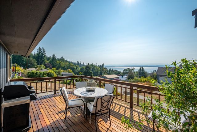 5959 Sundown Lane, Freeland, WA 98249