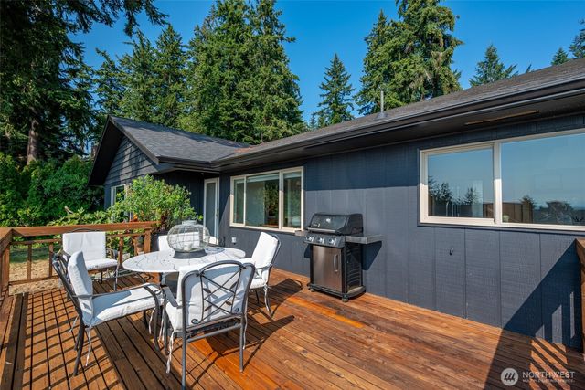 5959 Sundown Lane, Freeland, WA 98249