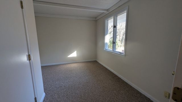 10 Sherwood Ave, Foxboro, MA 02035