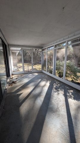 10 Sherwood Ave, Foxboro, MA 02035