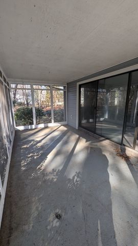 10 Sherwood Ave, Foxboro, MA 02035