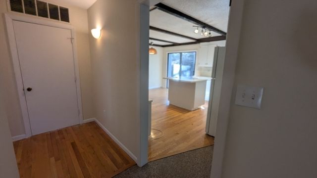 10 Sherwood Ave, Foxboro, MA 02035