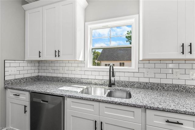 100 Snead Road, Winston-salem, NC 27103