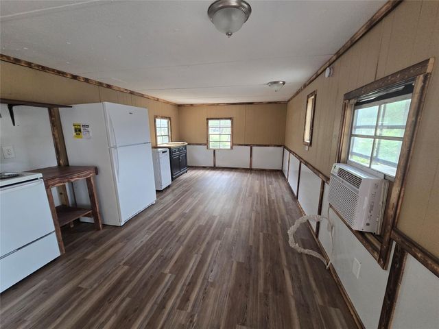 124 Blue Flame RD, Cedar Creek, TX 78612