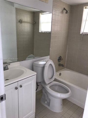 459 NE 210th Cir Terrace 201-17, Miami, FL 33179