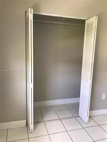 459 NE 210th Cir Terrace 201-17, Miami, FL 33179