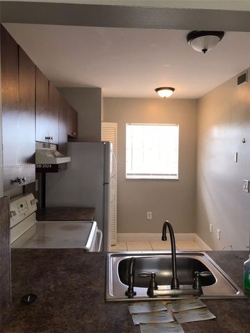 459 NE 210th Cir Terrace 201-17, Miami, FL 33179