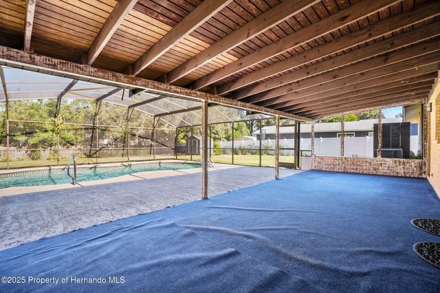 37321 Hickory Hill Lane, Dade City, FL 33525