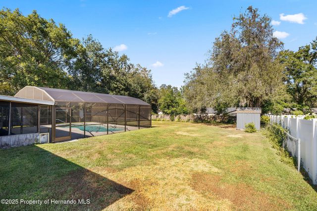 37321 Hickory Hill Lane, Dade City, FL 33525