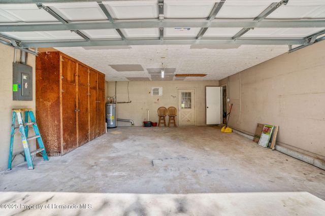 37321 Hickory Hill Lane, Dade City, FL 33525