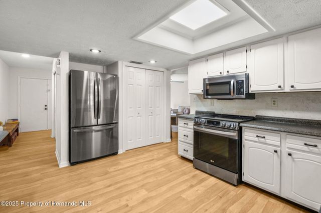 37321 Hickory Hill Lane, Dade City, FL 33525