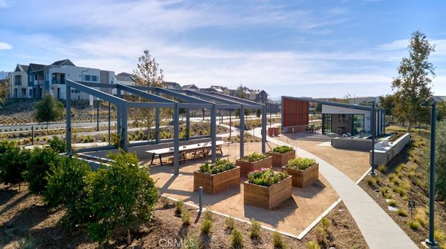 27330 Black Walnut Place, Valencia, CA 91381