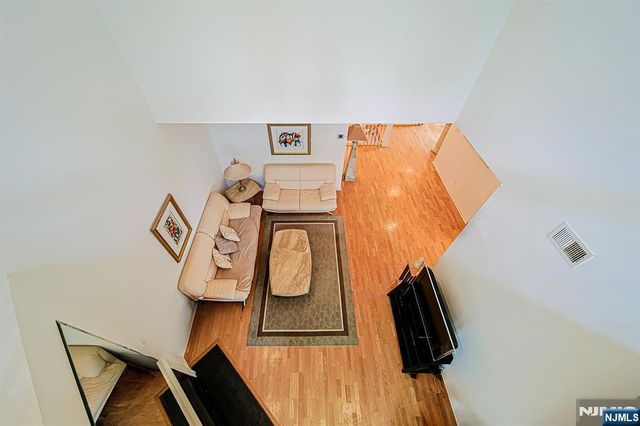 604 Turlington Court 234, Livingston, NJ 07039