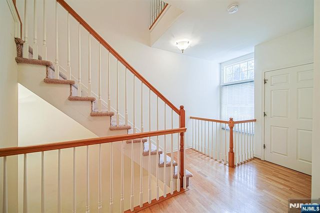 604 Turlington Court 234, Livingston, NJ 07039