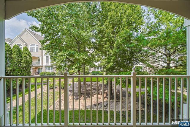 604 Turlington Court 234, Livingston, NJ 07039