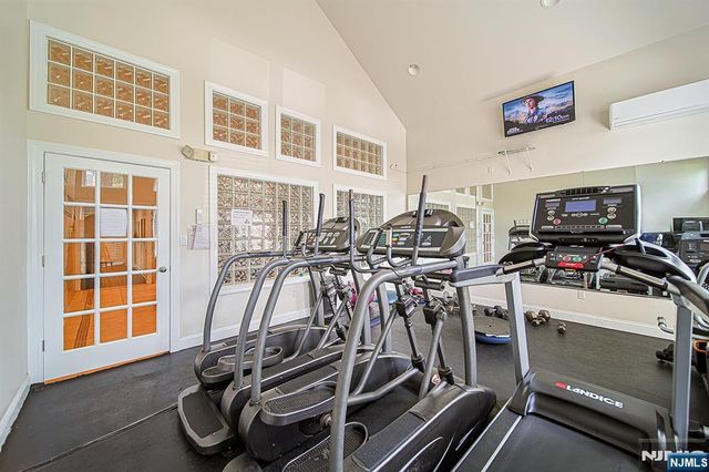 604 Turlington Court 234, Livingston, NJ 07039