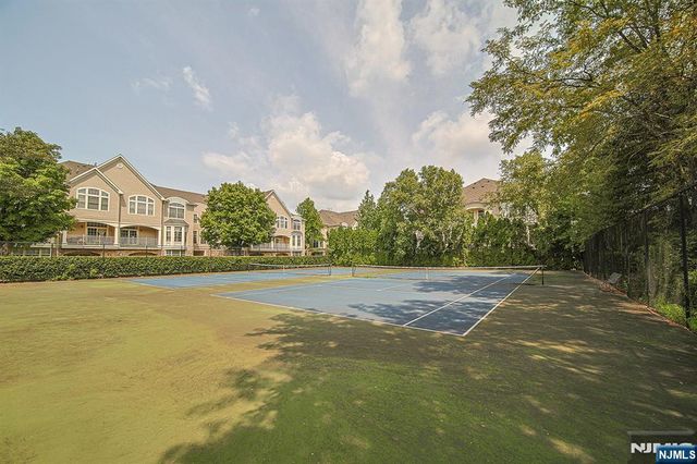 604 Turlington Court 234, Livingston, NJ 07039