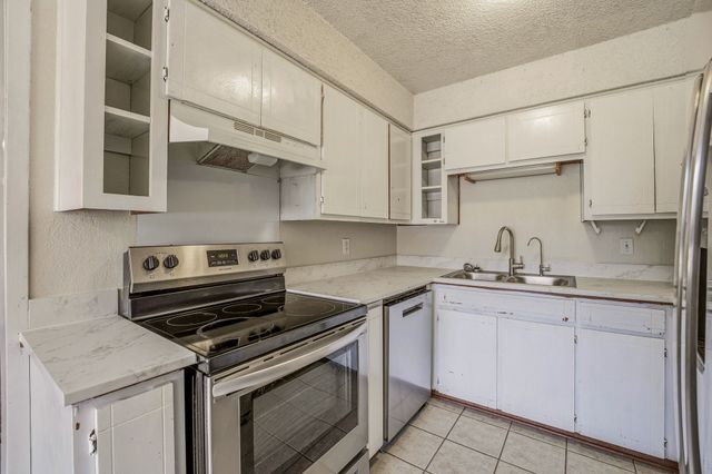 702 S Jackson Street, Stephenville, TX 76401