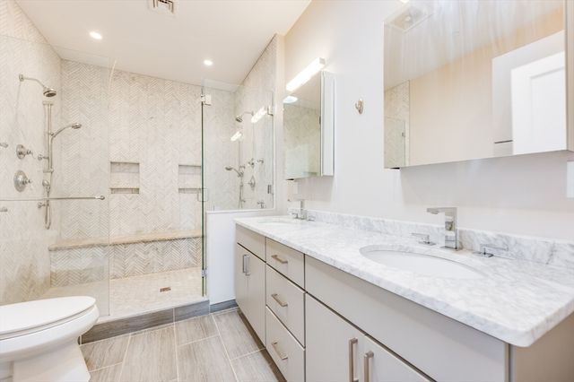 17 Vinton Street 5, Boston, MA 02127