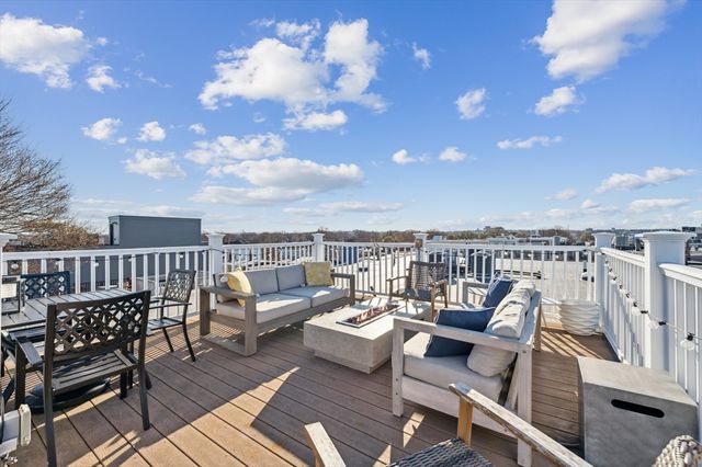 17 Vinton Street 5, Boston, MA 02127