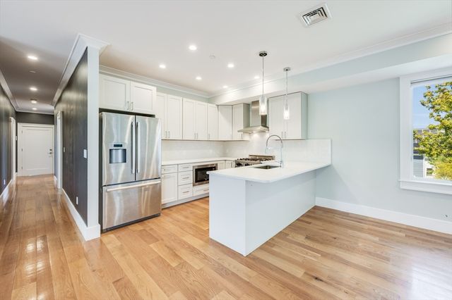 17 Vinton Street 5, Boston, MA 02127