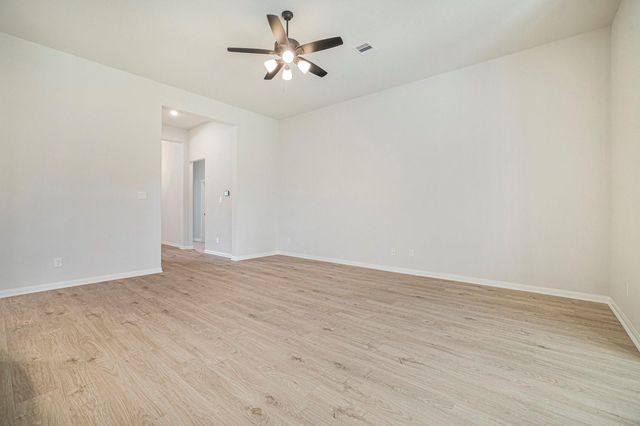 11772 Oakwood Ranch, Willis, TX 77378