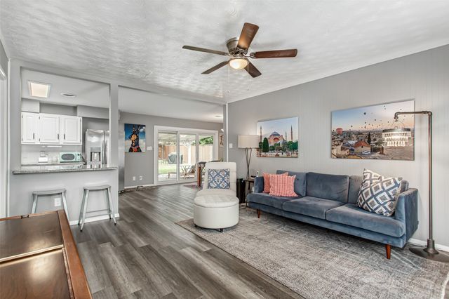 14019 Stardust Lane, Farmers Branch, TX 75234