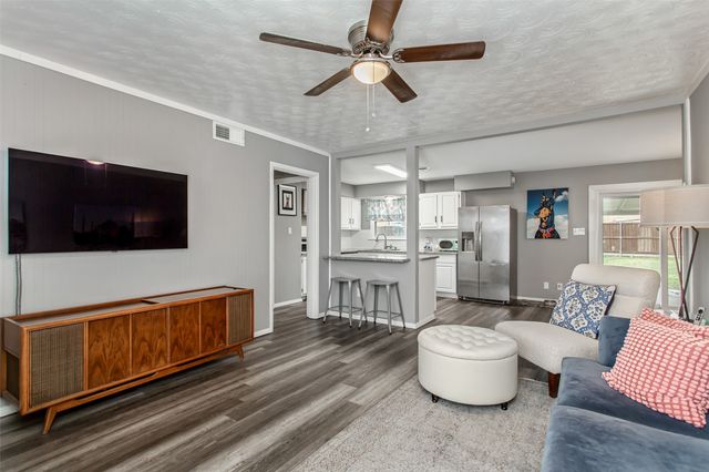 14019 Stardust Lane, Farmers Branch, TX 75234