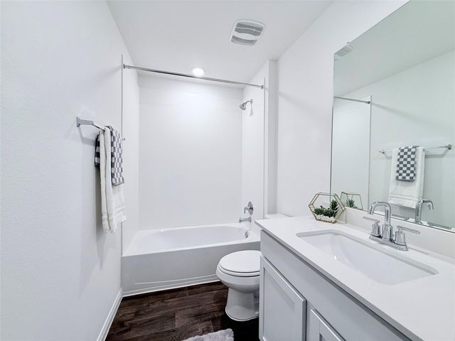 598 Gladiola LOOP, Kyle, TX 78640