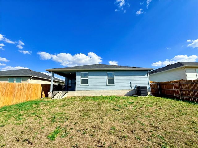 598 Gladiola LOOP, Kyle, TX 78640