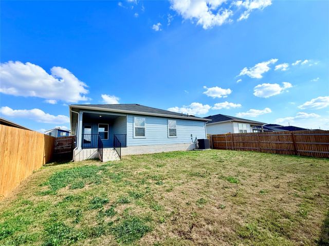 598 Gladiola LOOP, Kyle, TX 78640